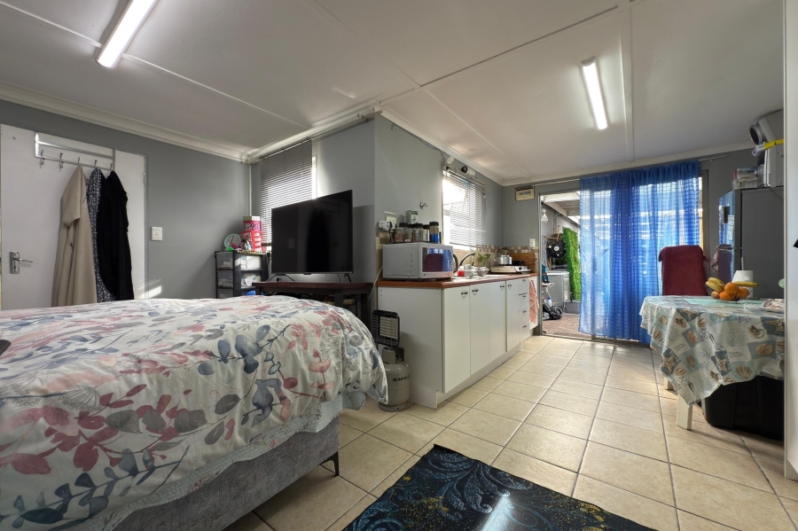 2 Bedroom Property for Sale in Kensington Western Cape